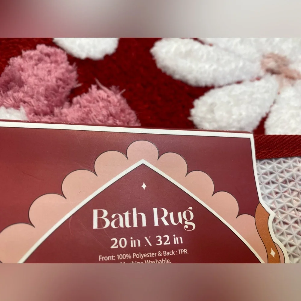 XOXO Home Studio ❤️Floral Cozy Bath Rug 20x32” NWT